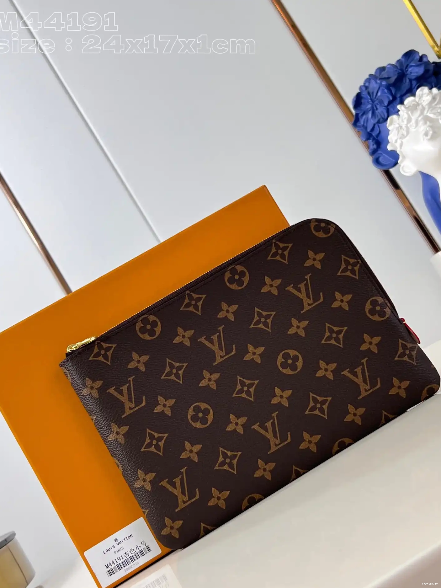 LOUIS POCHETTE JOUR-24*17*1cm VUITTON 0404